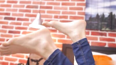 Alexs Backdoor Adventure: Exploring the Dark Side of Gay Porn