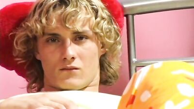 Young Blond Twinks Bareback Adventure - Dnz long hair twink bareback!