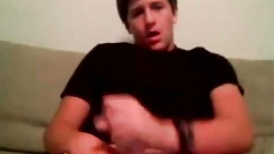 Cute Wrestler Jerks Off: The Ultimate Straight Boys Web-Cam Experience!