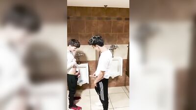 Caught in Public: Amateur Twinks Take a Risk!