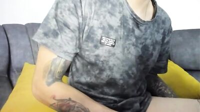 Le*aking Latin Spermtool: Latino Solo Web-Cam!