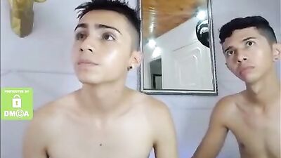 Hot Latin Web-Cam Bareback Oral Sex Action Couple Show!