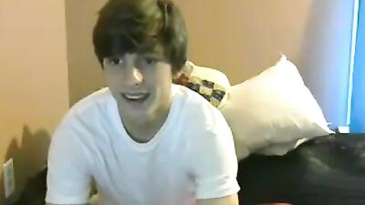 Young Smiling Cock Jock Cam Boys Porn - A Twinks Solo Cumshot Adventure