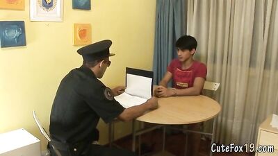 Cop and slutty criminal twink: Double Penetration Gangbang