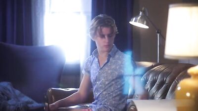 Bareback Flip Fuck with Sean - Wess New Neighbor