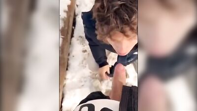 Snowy Jizzfest: Hot Amateurs Jerking in the Cold!