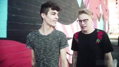 Flip Flop Magic Blond Cum Rumble - Gay Porn Videos