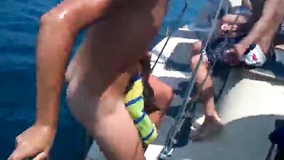 Gang Bang Among Friends: Naked Dudes Amateur Fun Adventure!