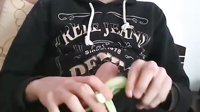 Raw Solo Web-Cam Show: Uncut Dick Revealed!