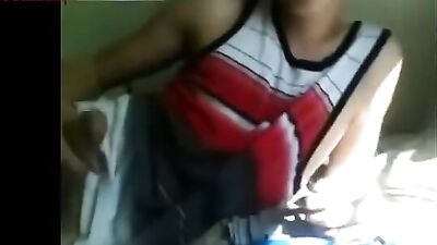 Young Blonde Stud Masturbates in the Shower!