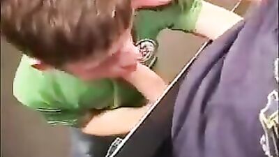 Gay Porn Tube: Naked Twinks Meet on the Stairs and Flip Flop!