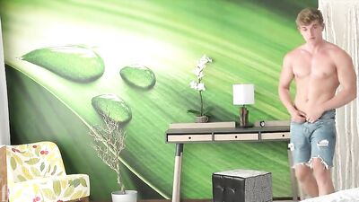 Shining like a Diamond-Hard Dick: Action Amateur Ass Play!