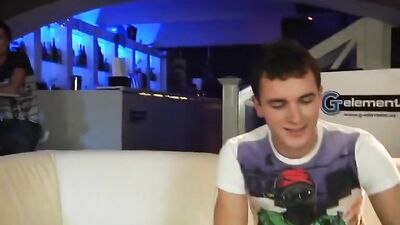 Bareback Twinks in the Club: Hot Gay Porn Action!