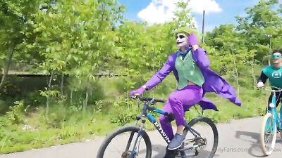 Jareds Muscle Workout: Action-Packed Frat Boys and Latino Beauties!