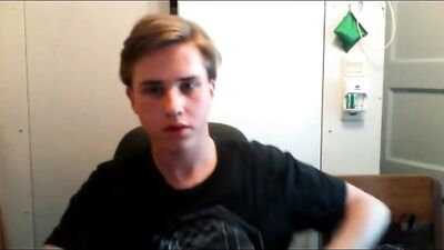 Young Amateur Cum Shots: #16 [BW] -- Nice body jizz!