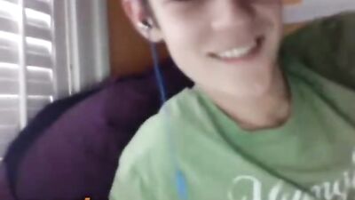 Gay Cam Snapchat Omegle He Cummed and Liked it!