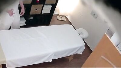 CZ Hung Young Guy Massage - The Ultimate Str8 Boy Experience