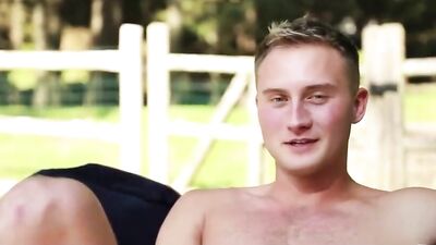 Outdoor Bareback Fun: Cum in Butt Creampie Twink Enjoys Big Dicks