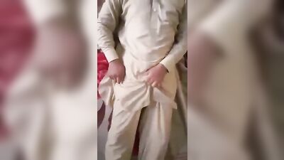 Asian Twink Slut Reveals His Ass in Steamy Webcam Show!