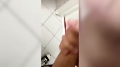 Fitness Boy Goes Solo: Amateur Cum Shots and Handjobs