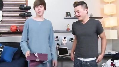 Double Blowjob Action: Two Boys Go Down On Each Other!