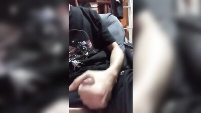 Jerking behind my roommates back: Bareback Cum Shots Fetish First Time Straight Guys Web-Cam