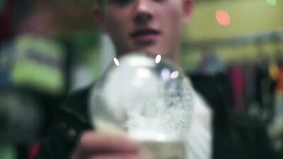 This seems wonderland: The ultimate bareback cumshots and oral experience!