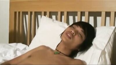 Cumming with Thai Twink Help