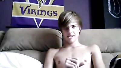 Blonde College Boy Fun: Straight Boys Exposed!