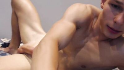 Muscle Boys Web-Cam Cumshot: Frat College Abs Porn