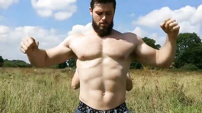Bearded Muscle Masseuse Gets Felt Up in Public!