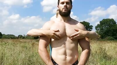 Bearded Muscle Masseuse Gets Felt Up in Public!