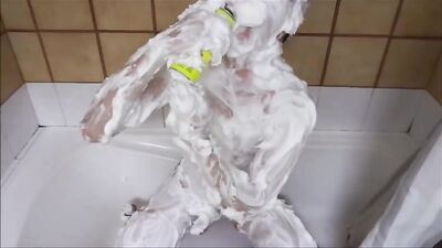 Gangbang Shave Cream Fun: Amateur Fetish Solo Web-Cam