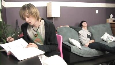 Big Uncut Twink Bang: Raw Gay Porn Videos!