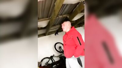 Sweatpants Stallion: One-Handed Jackoff in the Lonely Gym