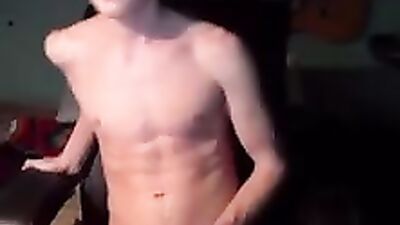 Anus Imberbe De Garçon Cam Boys Porn: An Intense Amateur Experience!