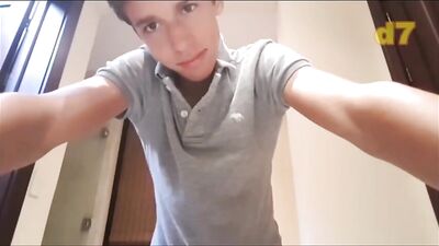 Home Cumming Ripped Boy: Action-Packed Gay Porn Video!