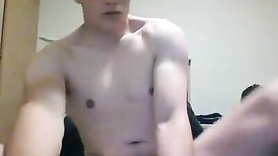 Twink Boys Porn: Web-Cam Cum Shots Solo Handjob Home Beating Off!
