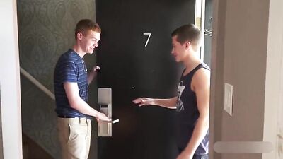 Tylers Redhead Grindr Hook-up: Explosive Cum Shots with a Mysterious Stranger!