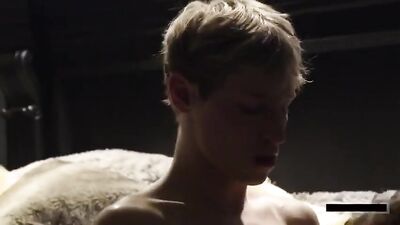 Valentine Flip-Flop Twinks Cum Bath Romance