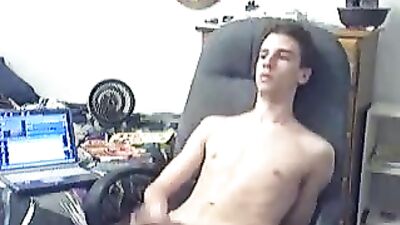 Cum Cam Chat - Jerking off and Cumming Twink Porn Video