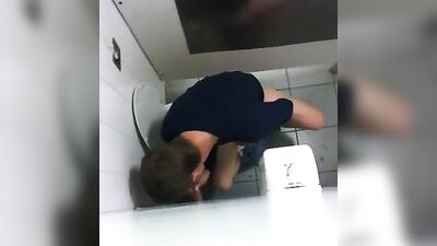 Glory Hole Frenzy 2: Big Cocks and Oral Delights!