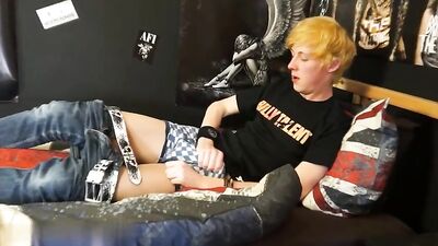 Cumming with Cute EMO Boys! Gay Porn Video Cam Wank