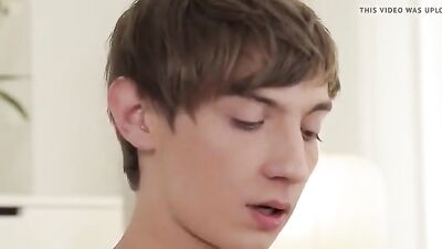 Hard & Horny Twink Bareback Oral Cum Shots Gay Porn Afternoon