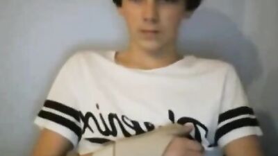 Dirty Shirt Amateur Boys Porn Cam Cumshot!