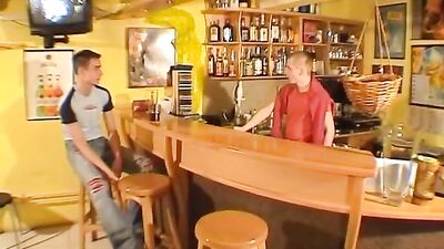 Gagging for It: Amateur Bareback Oral Cum Shots Gay Porn Videos