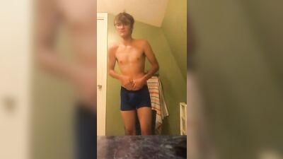 Gay Nerdy Boys Porn: College Guys Make Your Fantasies Come True!