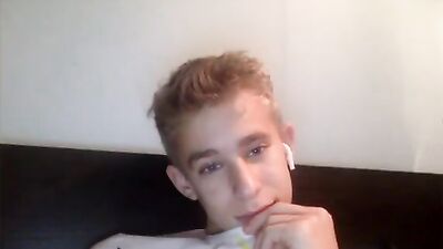 Self-Satisfying Cam Boys in Action: A Gay Porn Delight!