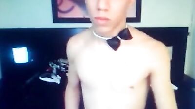 Young Twinks Strip Club: Cum with the Latino Solo Dancer!