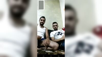 2 Hot Friends: Cumming for a Girl on Cam!